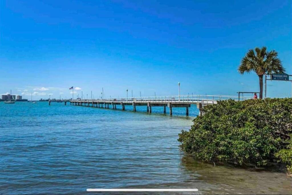 In The Center Of Gulfport, Min Away From The Beach! St. Petersburg Eksteriør bilde